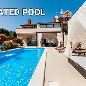 https://apartment-st-antonio.in-istria.net
